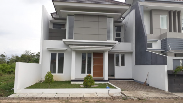 DIJUAL RUMAH DI GRAND MOJOPAHIT JEMBER